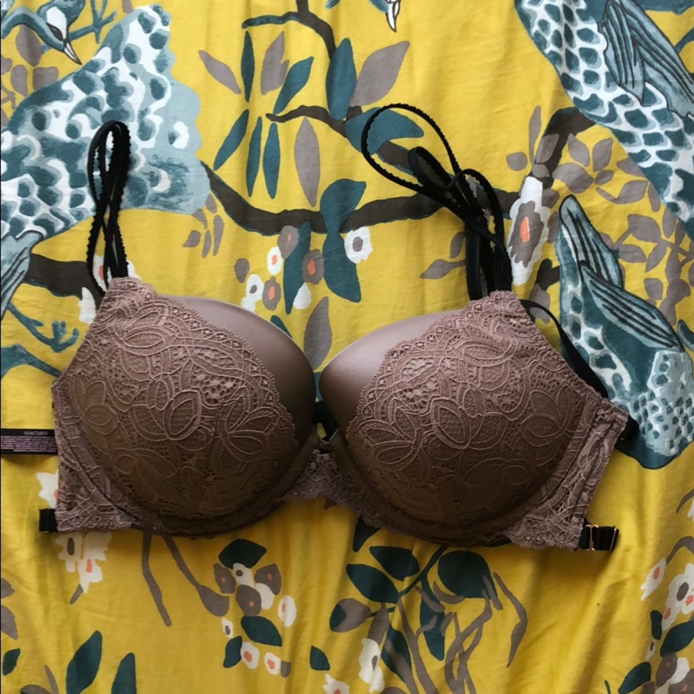 Victoria’s Secret very sexy push-up bra